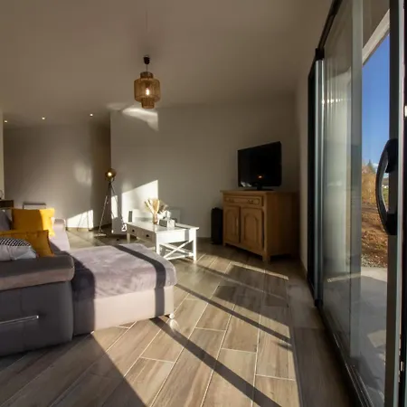Feriehus Maison Neuve Face Aux Pyrenees