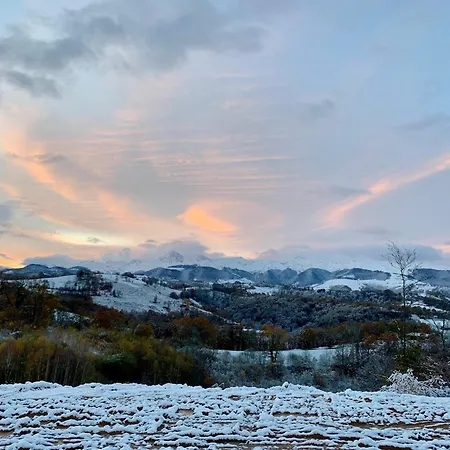Maison Neuve Face Aux Pyrenees *