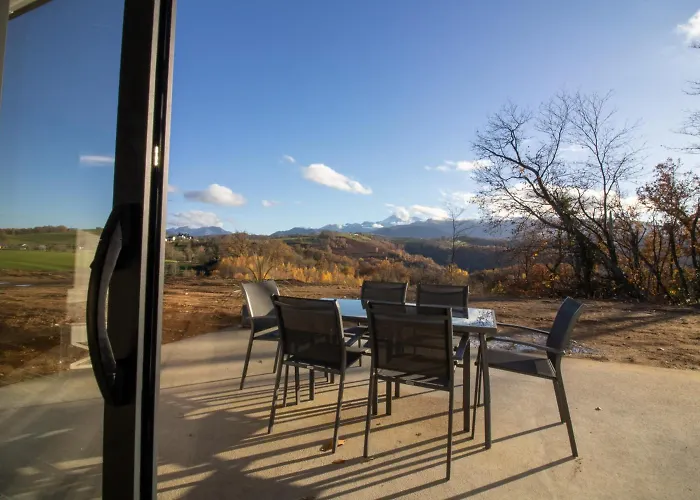 Prázdninový dům Maison Neuve Face Aux Pyrenees